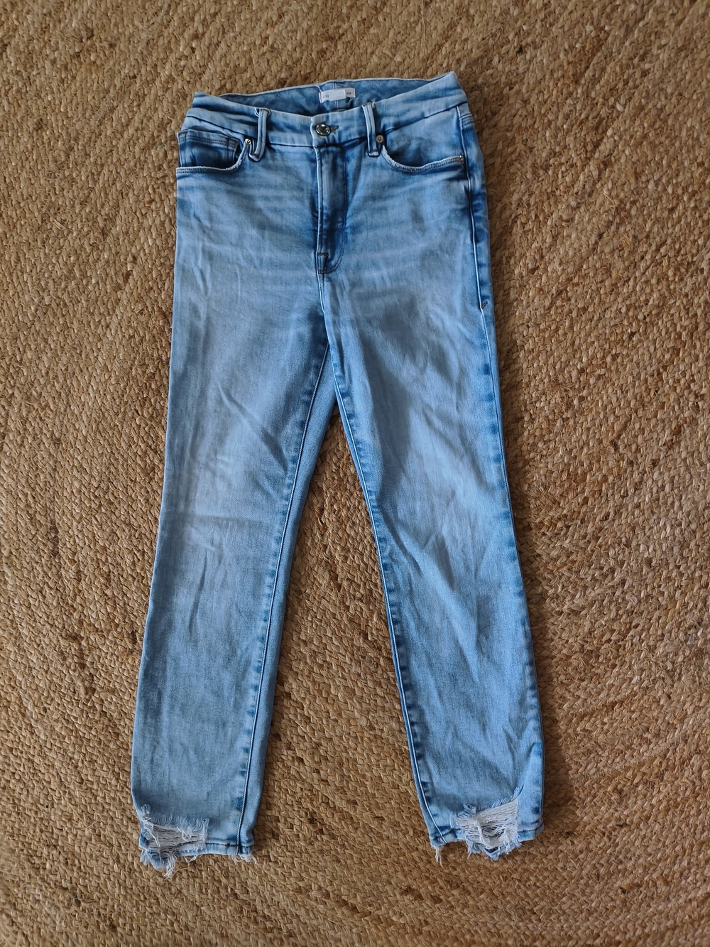 Good American Good Legs Cigarette Fit Denim Jean (6/28)